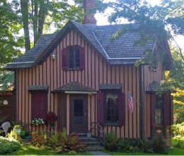 Victorian house plans could be quite simple - witness this Carpenter Gothic gatehouse