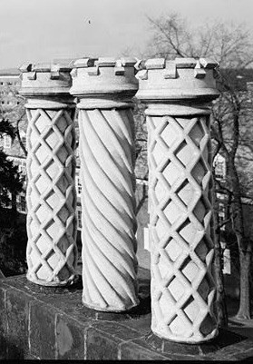 More crenulated chimneys - James Bishop House - courtesy Library of Congress