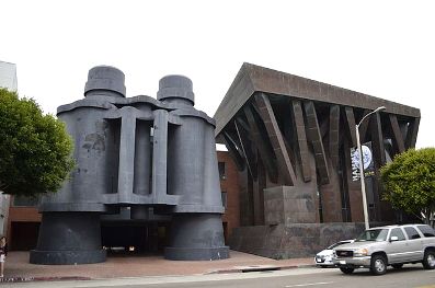 https://www.house-design-coffee.com/images/shock-scale-frank-gehry-binoculars-building.jpg