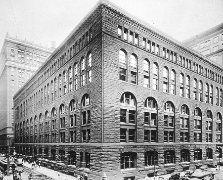 Marshal Fields Wholesale Store - Henry Hobson Richardson's commercial block version of Richardsonian Romanesque