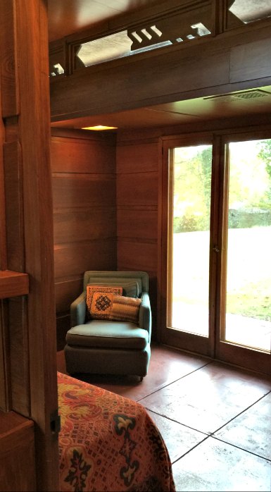 Rosenbaum House - Peek at bedroom - A Frank Lloyd Wright Usonian House