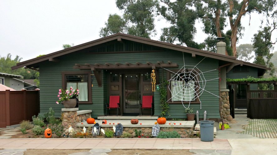 Green Craftsman Bungalow in San Diego