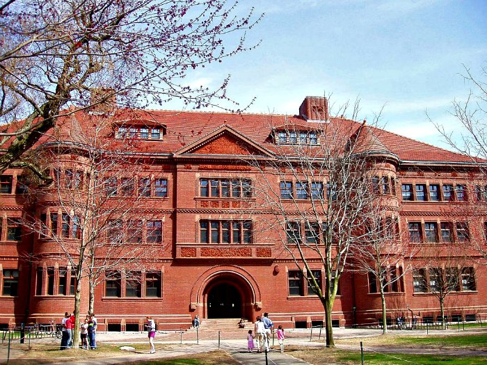 Sever Hall- Harvard-Richardsonian Romanesque in Brick - by Henry Hobson Richardson - photo courtesy Daderot at Wikimedia Commons