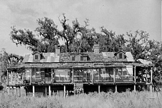 This abandoned Tidewater Plantation was elevated to avoid high-water during hurricanes